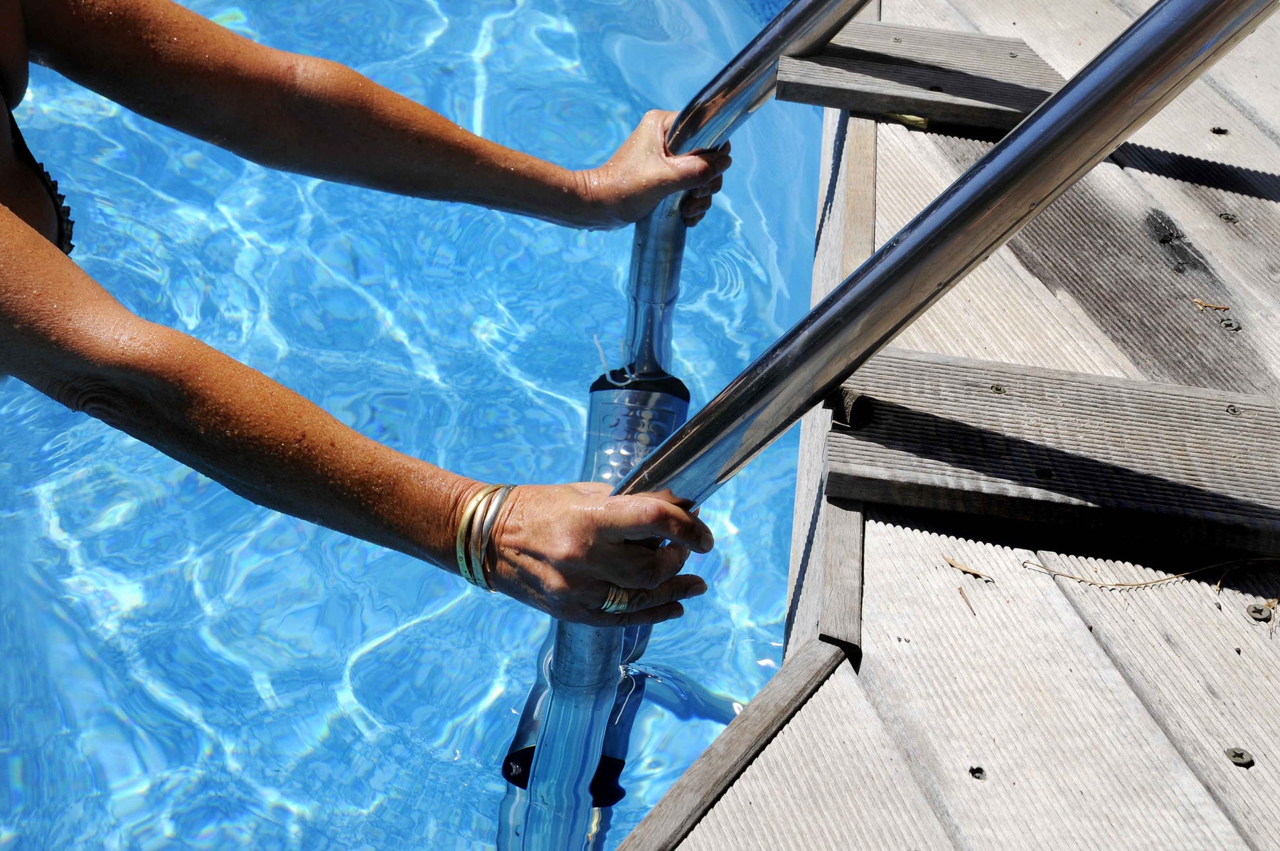 Comment choisir une échelle de piscine ?