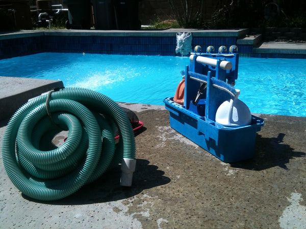 How do I connect my pool broom vacuum to my skimmer?