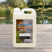 Mise en scène illustrative — Aquipond Bactovase Liquide 5L – Réduit la vase organique – Bactéries d'automne, traite 100 m³