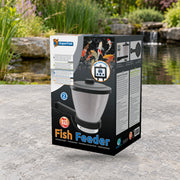 Mise en scène illustrative — Koi Pro Fish Feeder