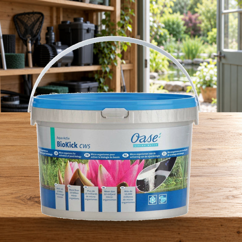 Mise en scène illustrative — AquaActiv BioKick 2L pour 100.000litres