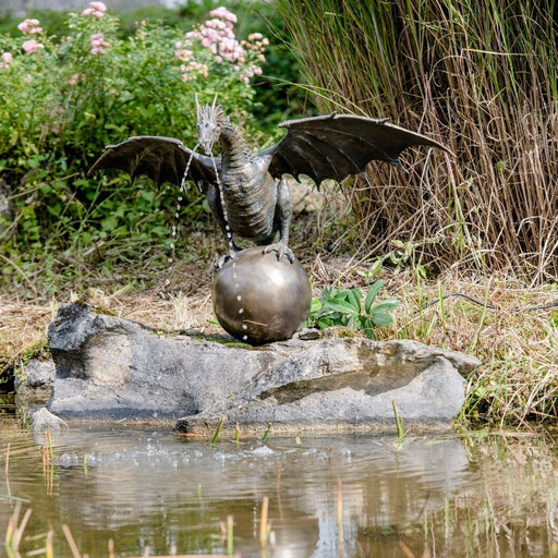 FOUDEBASSIN.COM Drache Farina auf Kugel 5459149000 90170