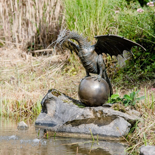FOUDEBASSIN.COM Drache Farina auf Kugel 5459149000 90170