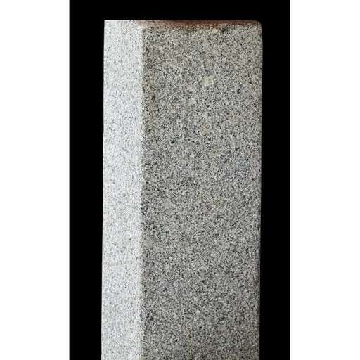 FOUDEBASSIN.COM Granitstele groß, fein gestockt 270013900 21006