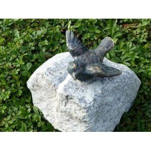 FOUDEBASSIN.COM Vogel Flügel offen 88103 auf Schwarzwald-Granit, 15 cm hoch 6369871890 991333