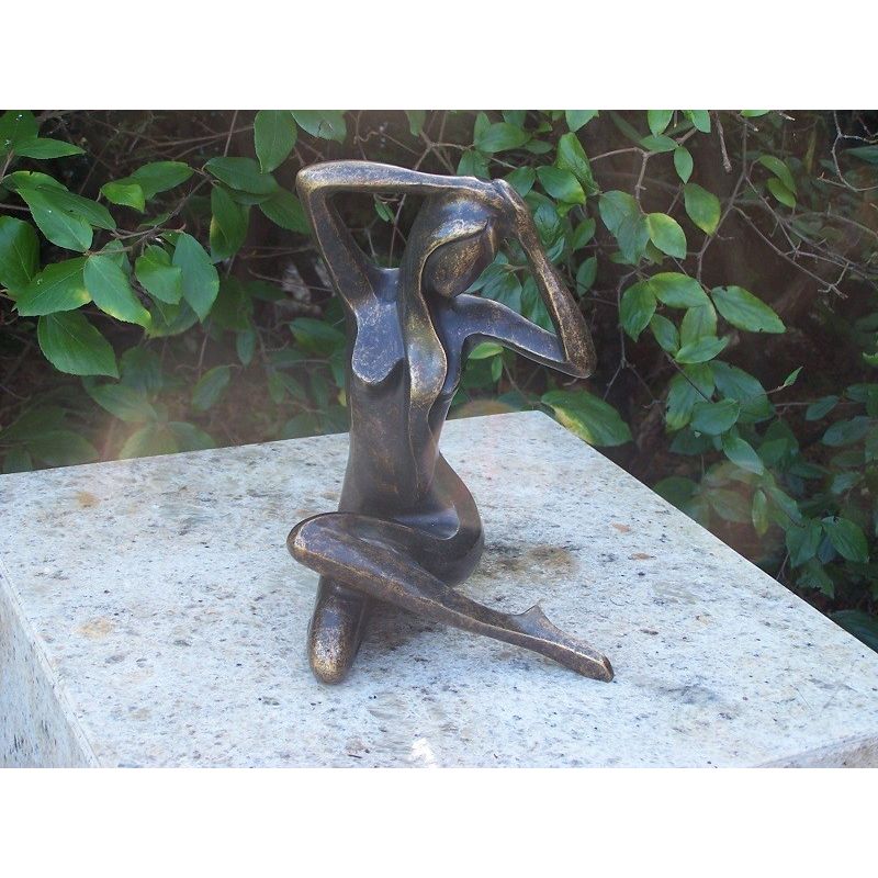 Femme Assise — AN1189BR-BI