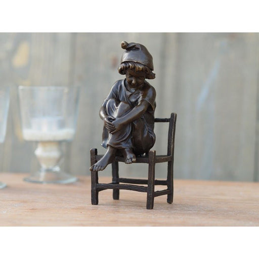 Fille Assise Sur Chaise — AN1217BR-B