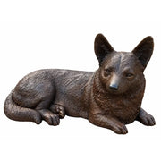 Corgi couché — B1102
