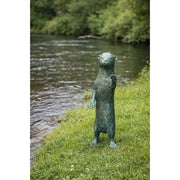 Loutre debout — B1532