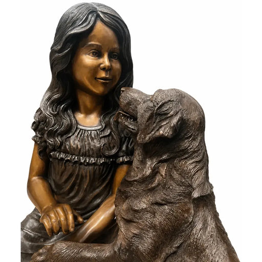 Une fille assise avec un chien. — B1573