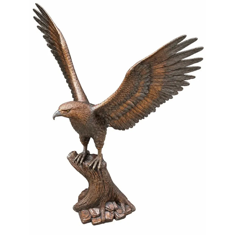 Aigle sur une souche d’arbre — B1586