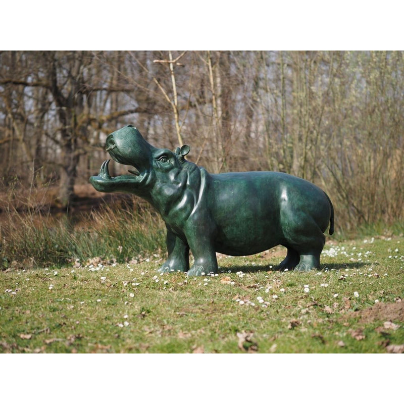 Grand hippopotame (fontaine) — B349