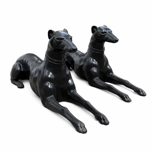 Paire De Chiens Couchant — B538