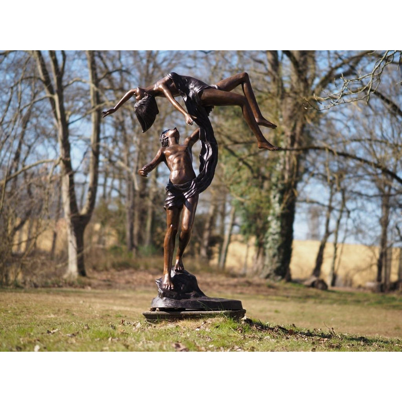 Couple dansant 'Lift You Up' — B57120