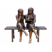 2 Filles Assises Sur Etabli — B839