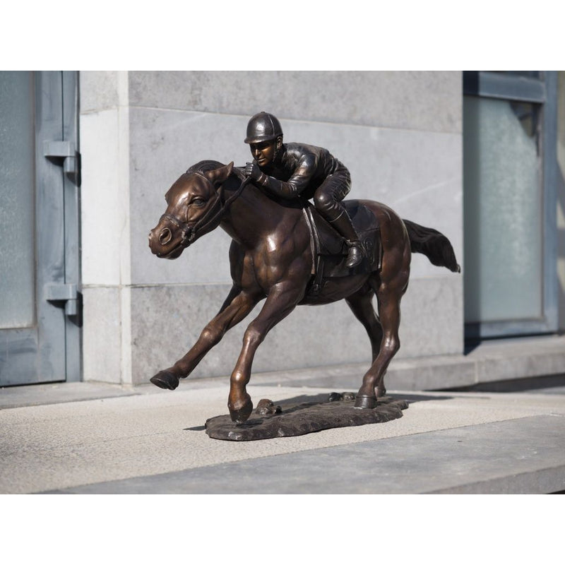 Jockey à cheval — B938