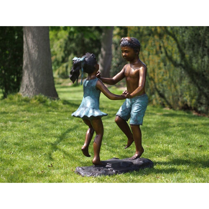Fille Et Garçon — B94647