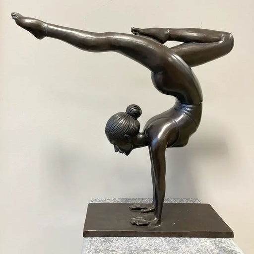 Fille de yoga en poirier — BS1496B