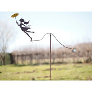 Balance, Fille avec Parapluie (6) — MD17181
