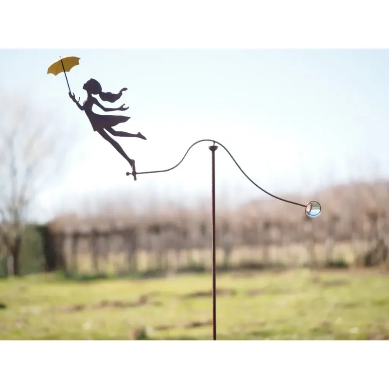Balance, Fille avec Parapluie (6) — MD17181