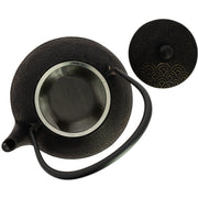 FOUDEBASSIN.COM Tetera Iwachu Seigaiha negra dorada 900 ml